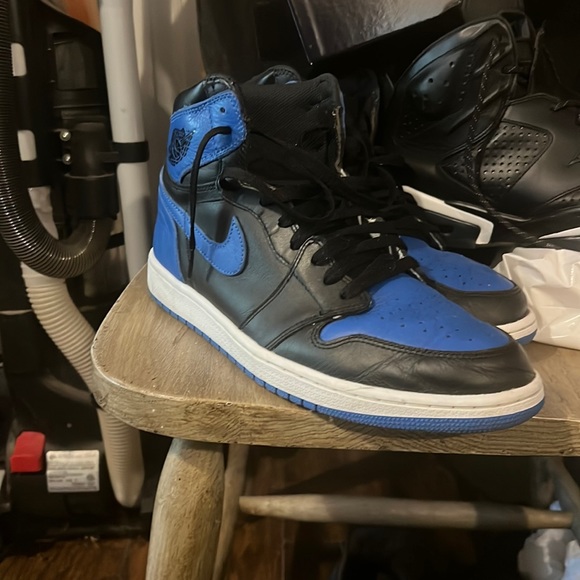2016 Air Jordan 1’s VNDS- hardly worn. Excellent condition! - Picture 3 of 9